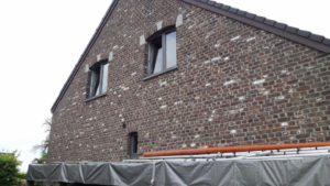 Pose de châssis de fenêtre en PVC à Liège